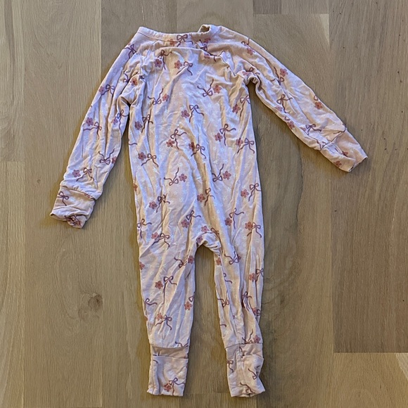 Pink Bow Patterned PJs - Picture 2 of 4